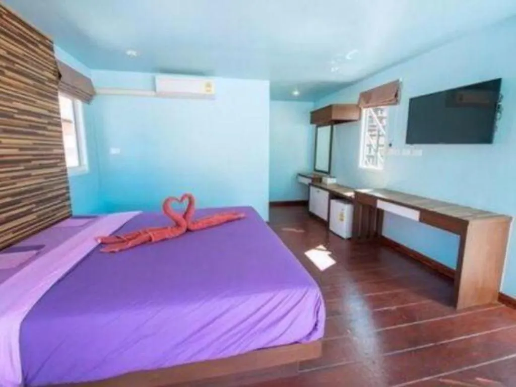 קו לנטה Oyo 755 Rattana Resort מלון