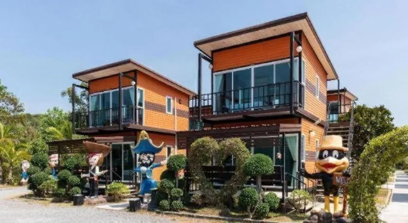 קו לנטה Oyo 755 Rattana Resort מלון